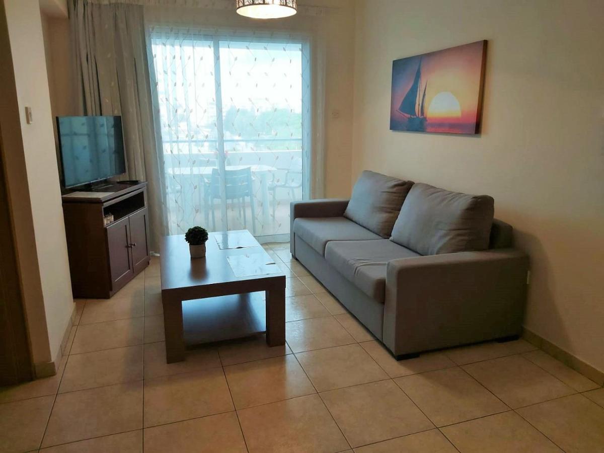 403 Apartment Carisa Artemis Court Ларнака Екстериор снимка