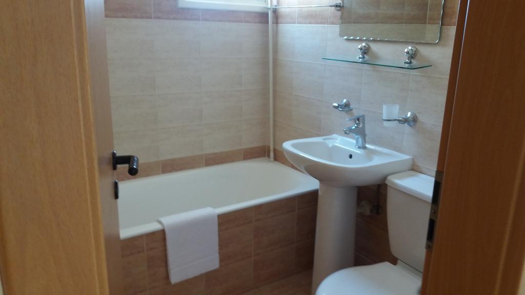403 Apartment Carisa Artemis Court Ларнака Екстериор снимка